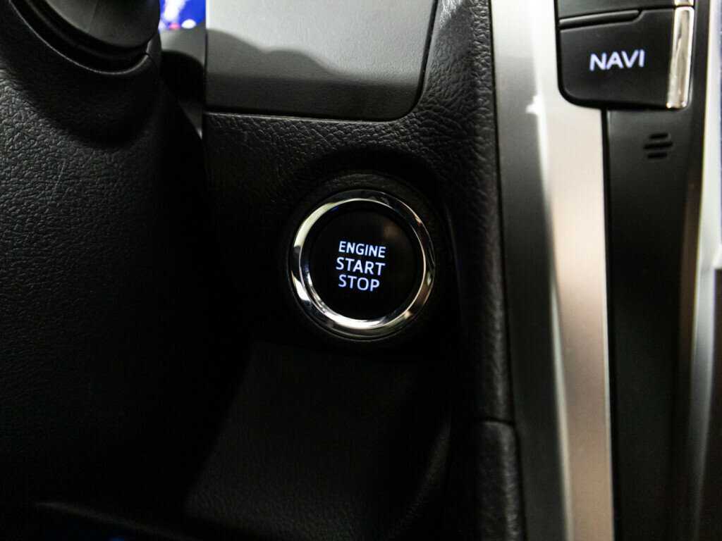 Купить Toyota Camry с пробегом. Фото: #17