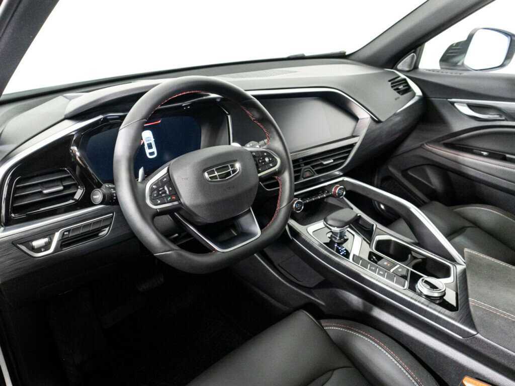 Купить Geely Tugella с пробегом. Фото: #10