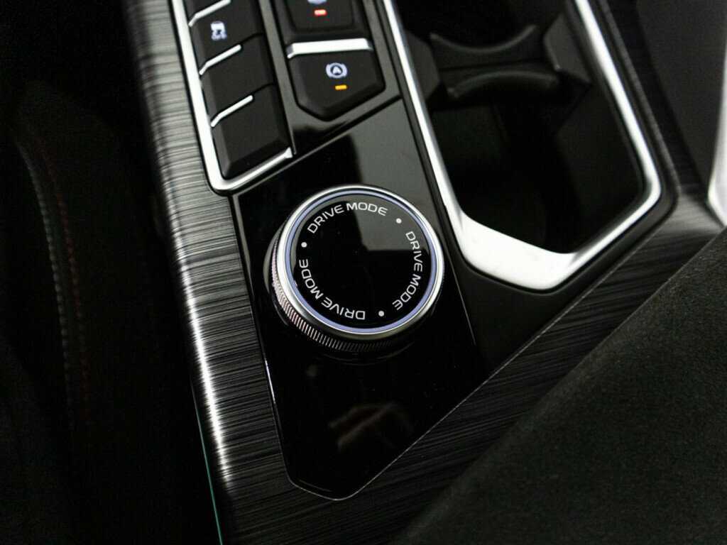 Купить Geely Tugella с пробегом. Фото: #19