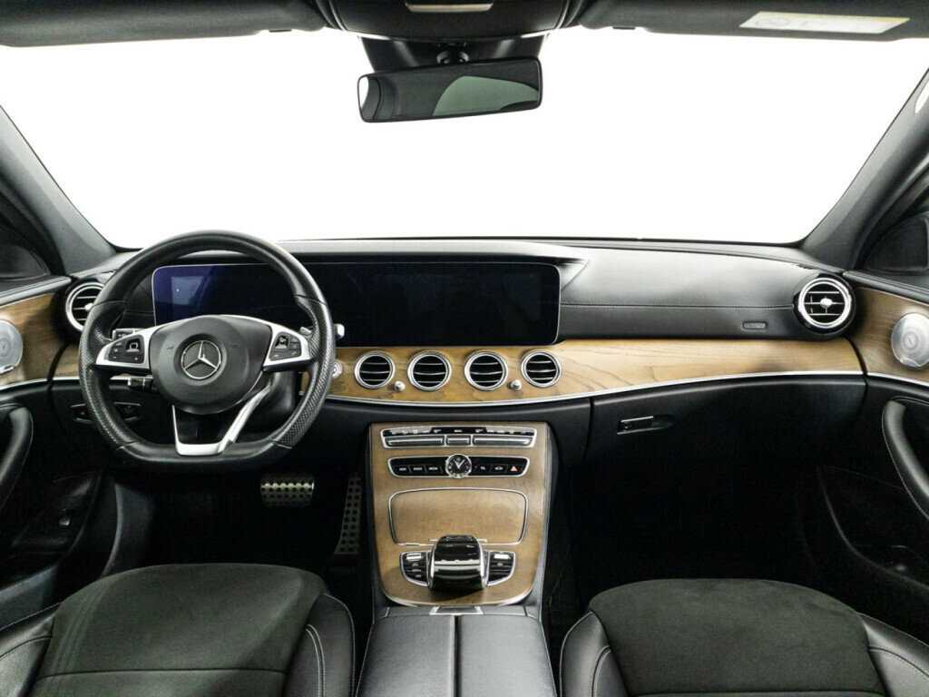 Купить Mercedes-Benz E-Класс с пробегом. Фото: #12