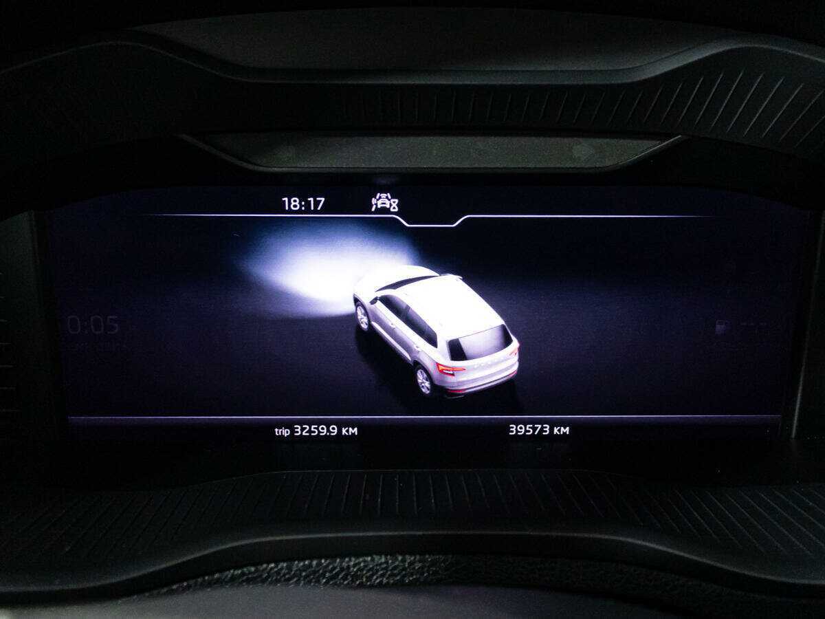 Купить Skoda Karoq с пробегом. Фото: #11