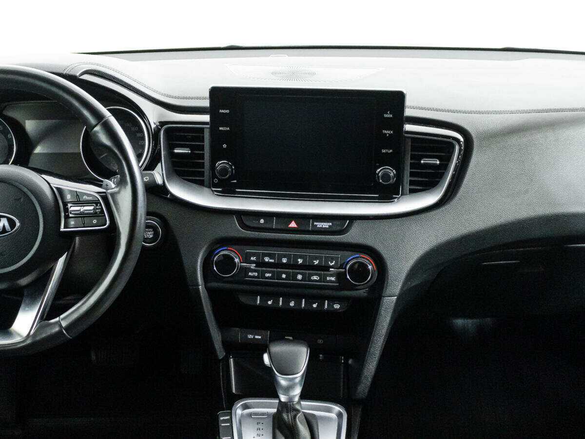 Купить Kia Ceed с пробегом. Фото: #13