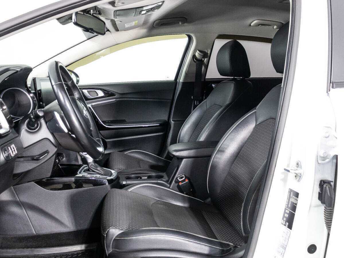 Купить Kia Ceed с пробегом. Фото: #22