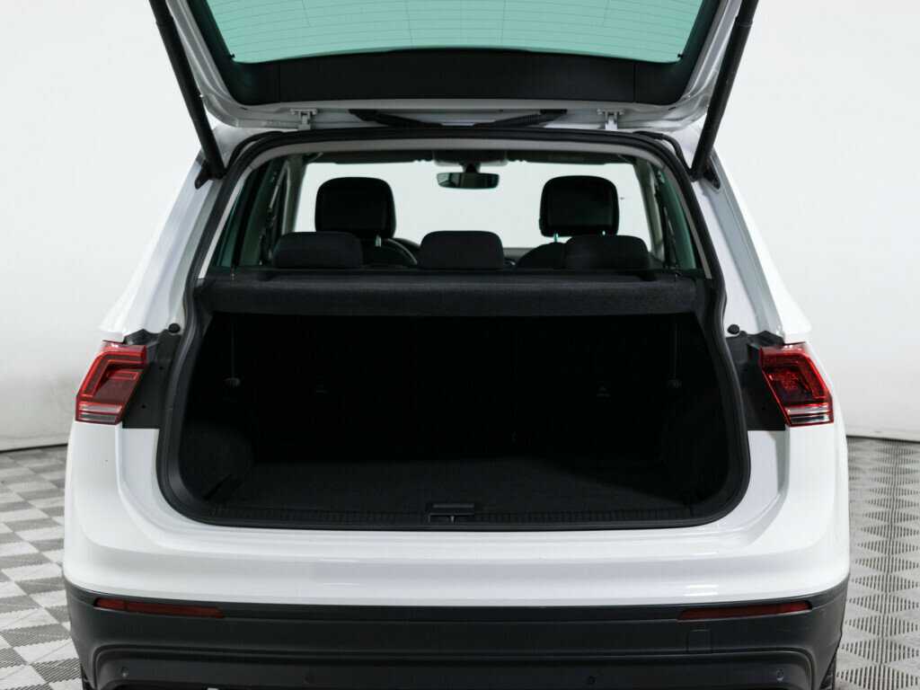 Купить Volkswagen Tiguan с пробегом. Фото: #6