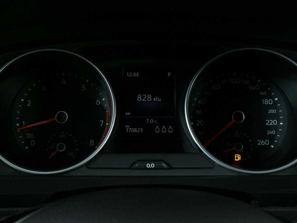 Купить Volkswagen Tiguan с пробегом. Фото: #11