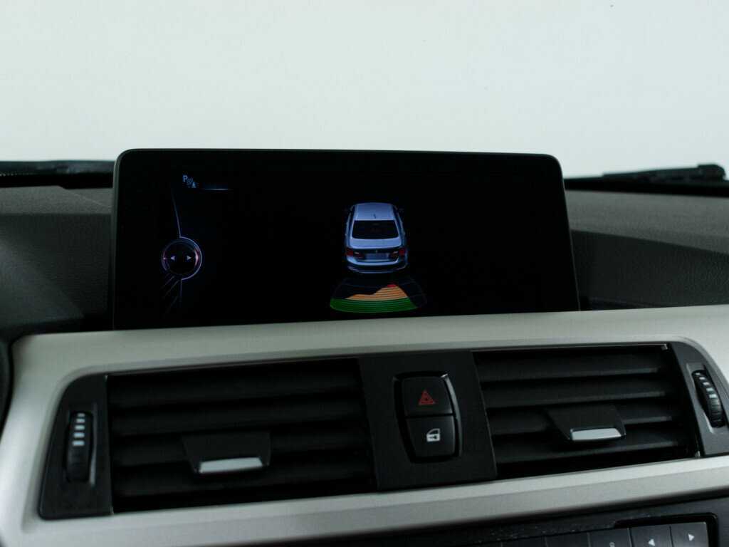 Купить BMW 3 серии с пробегом. Фото: #14