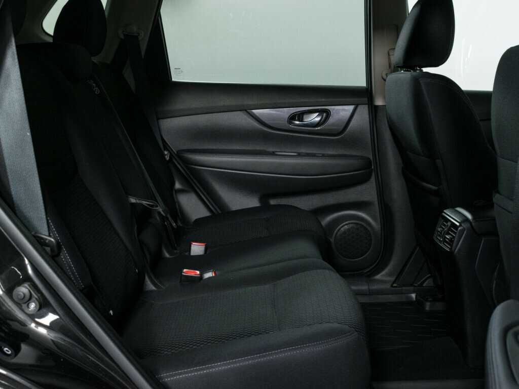 Купить Nissan X-Trail с пробегом. Фото: #9