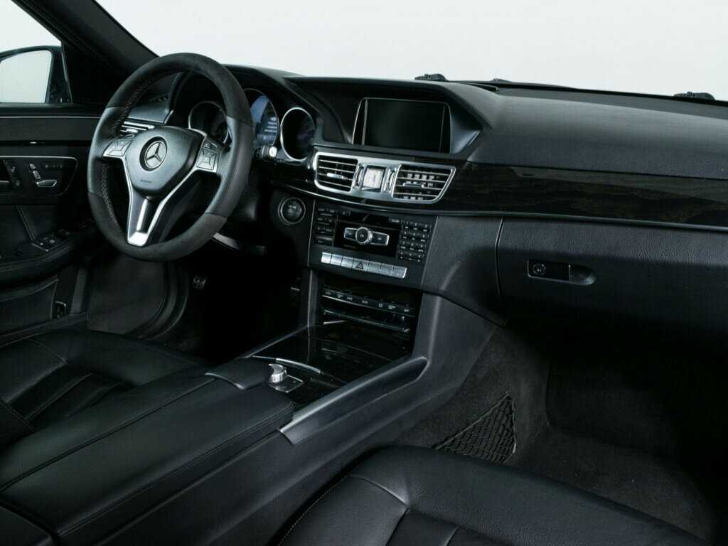 Купить Mercedes-Benz E-Класс с пробегом. Фото: #8