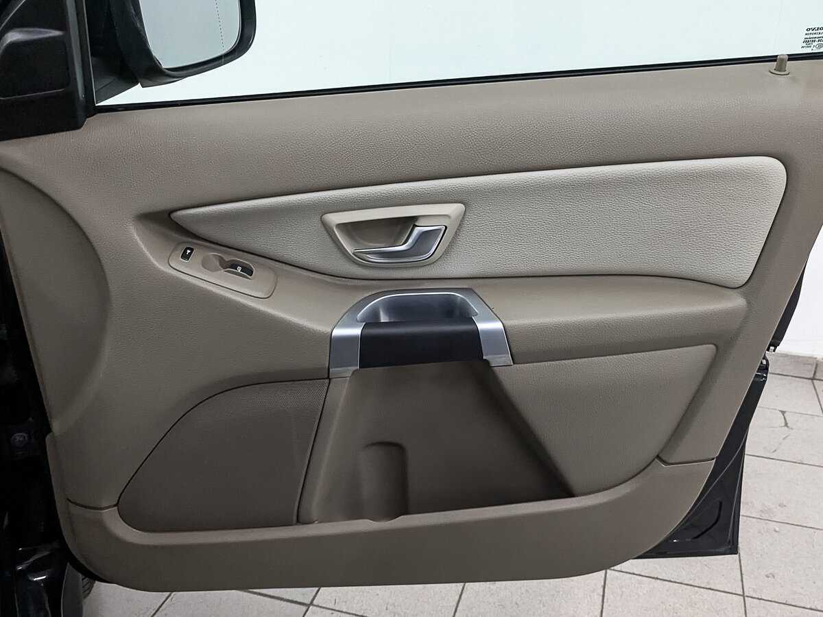 Купить Volvo XC90 с пробегом. Фото: #22