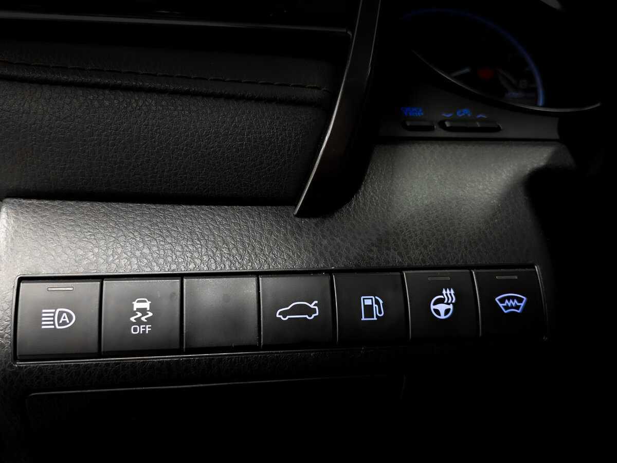 Купить Toyota Camry с пробегом. Фото: #26