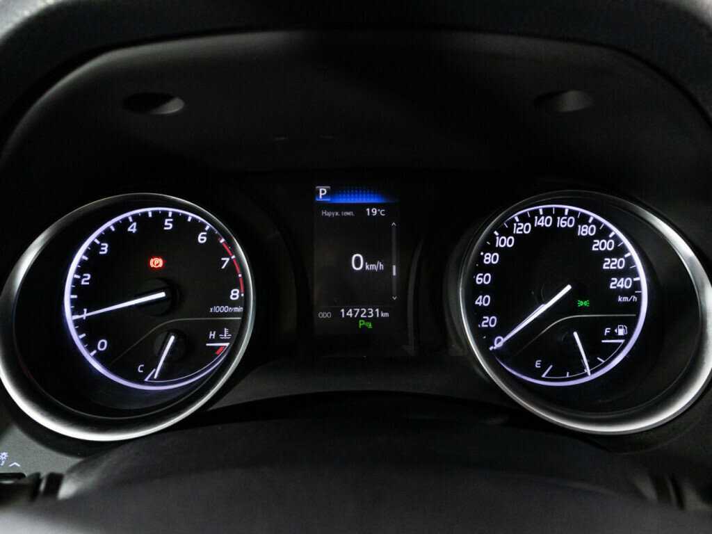 Купить Toyota Camry с пробегом. Фото: #11