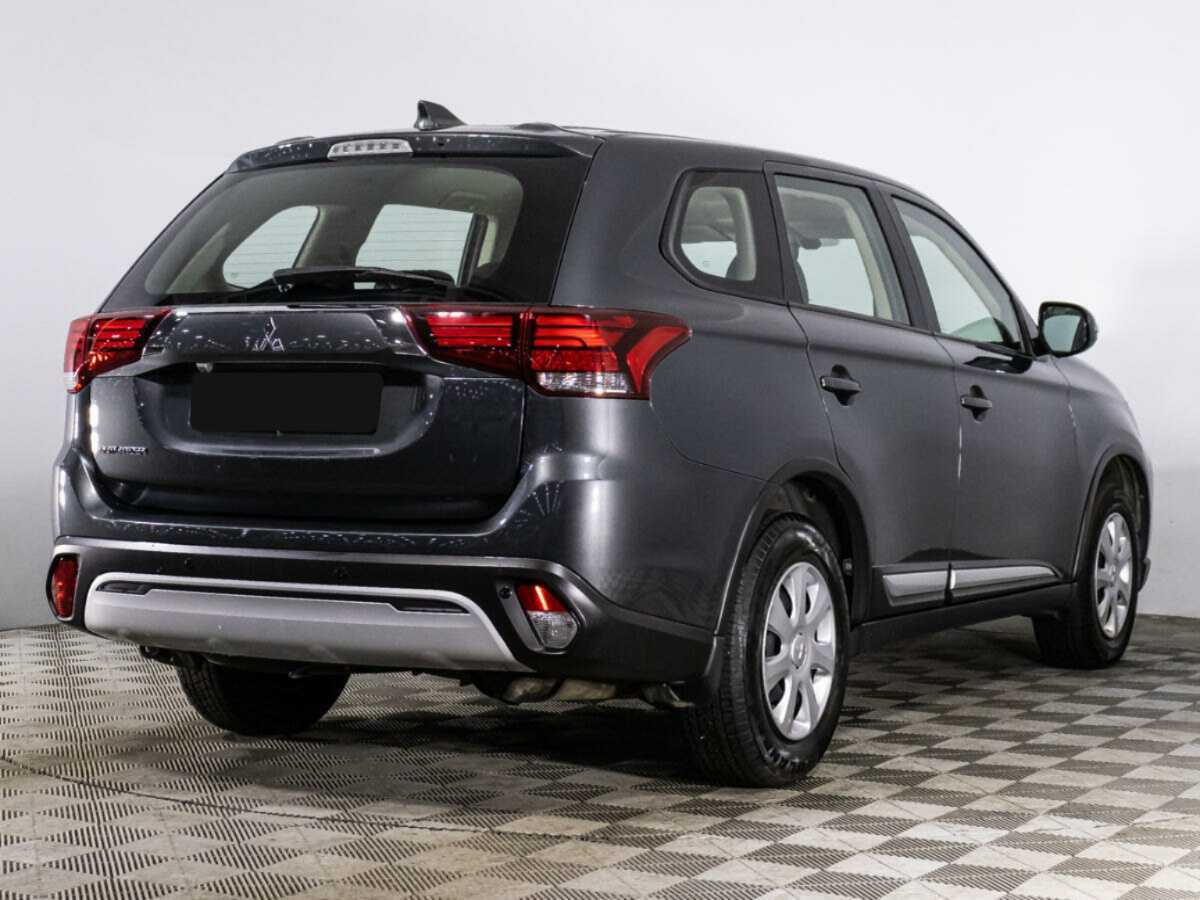 Купить Mitsubishi Outlander с пробегом. Фото: #3