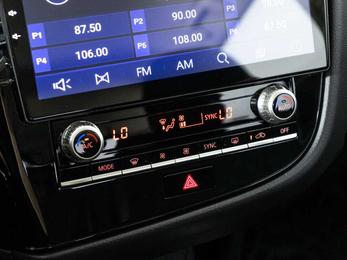 Купить Mitsubishi Outlander с пробегом. Фото: #12