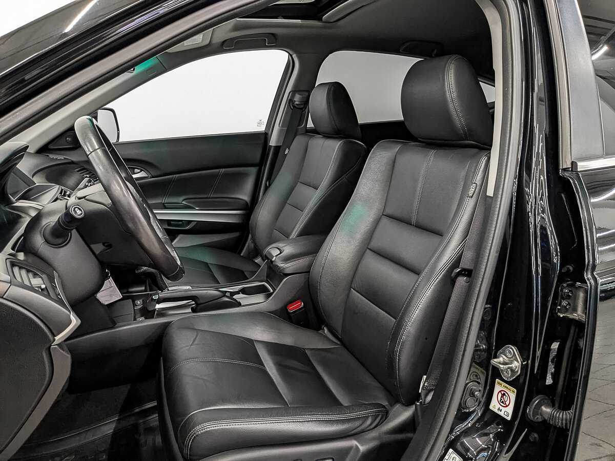 Купить Honda Crosstour с пробегом. Фото: #17