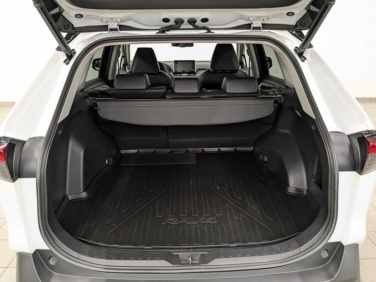 Купить Toyota RAV4 с пробегом. Фото: #9