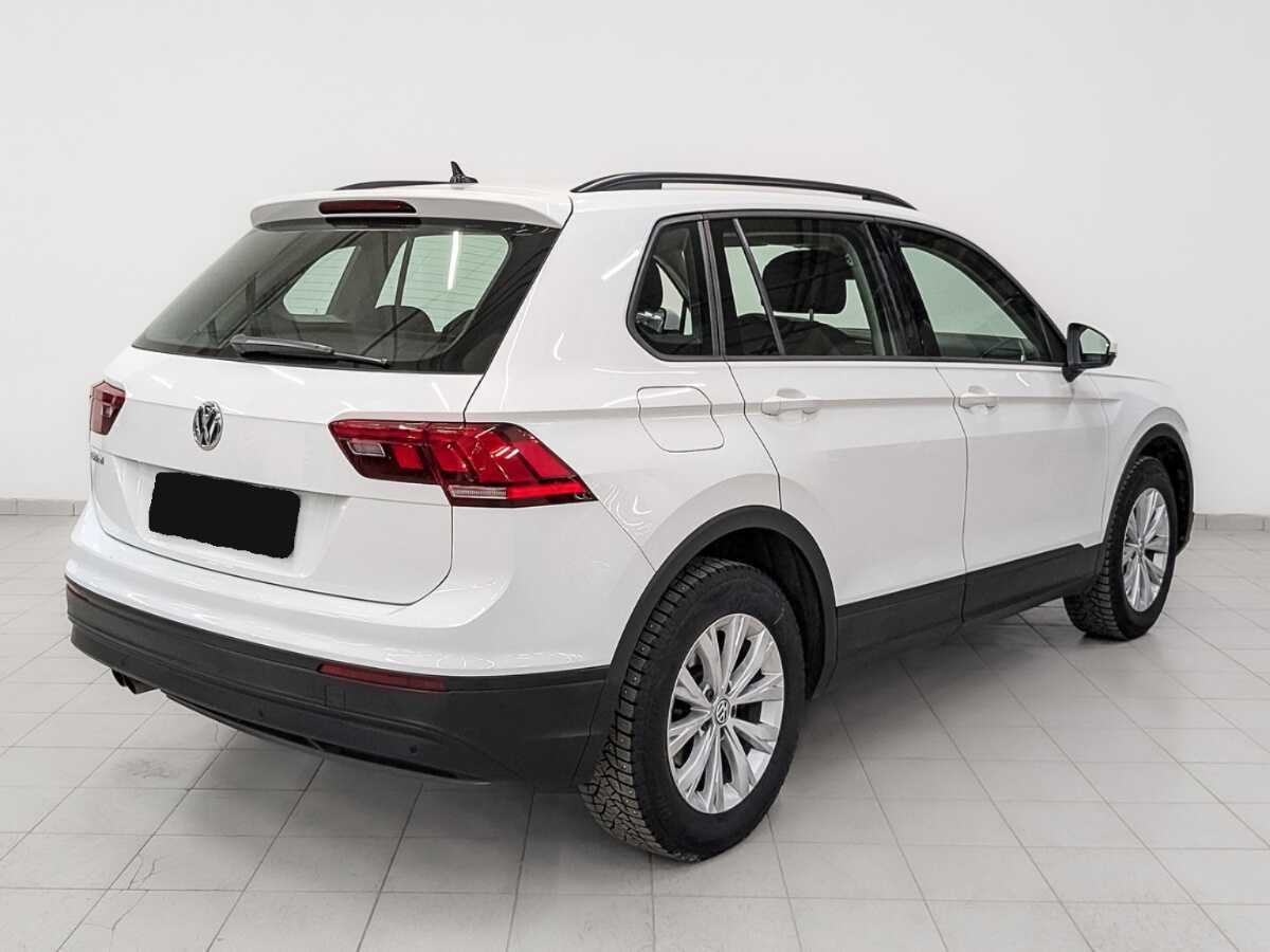 Купить Volkswagen Tiguan с пробегом. Фото: #4
