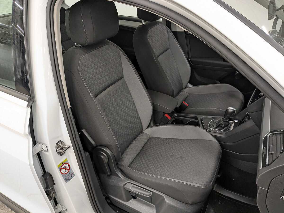 Купить Volkswagen Tiguan с пробегом. Фото: #23