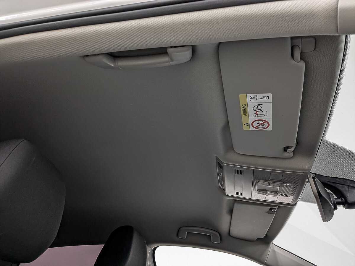 Купить Volkswagen Jetta с пробегом. Фото: #22