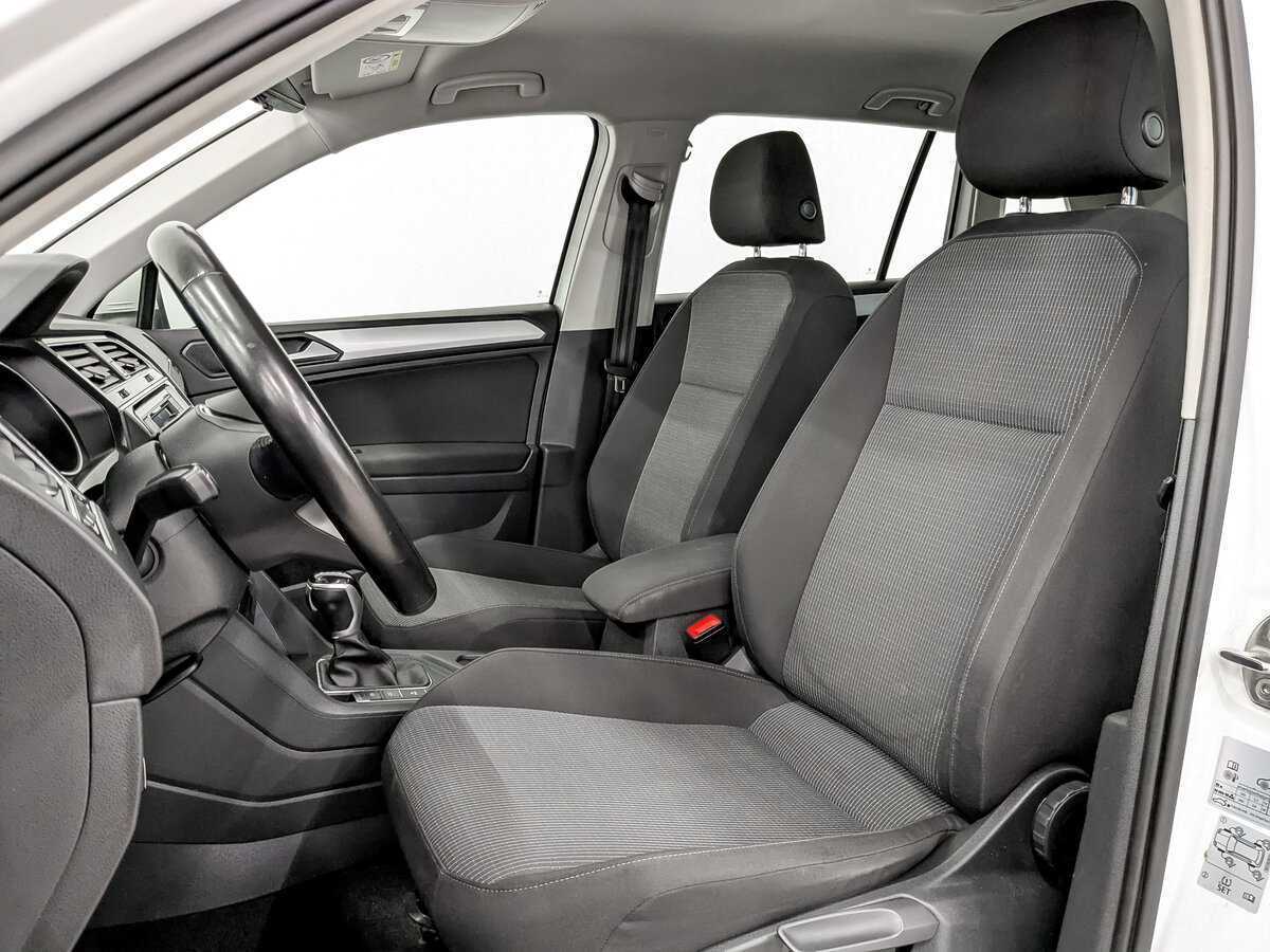 Купить Volkswagen Tiguan с пробегом. Фото: #18