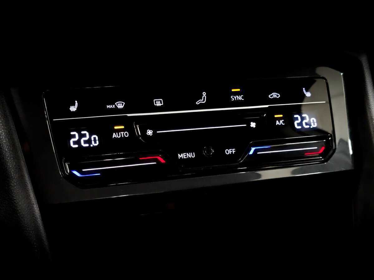 Купить Volkswagen Tiguan с пробегом. Фото: #22