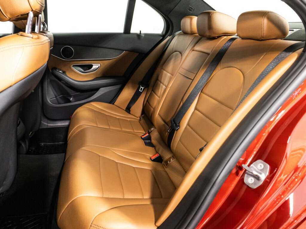 Купить Mercedes-Benz C-Класс с пробегом. Фото: #9