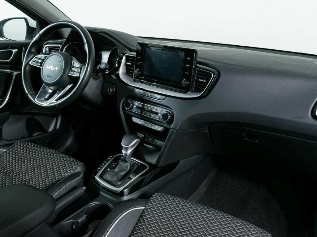 Купить Kia Ceed с пробегом. Фото: #7