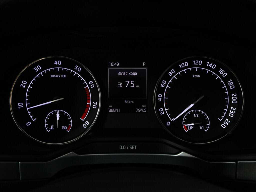 Купить Skoda Superb с пробегом. Фото: #11