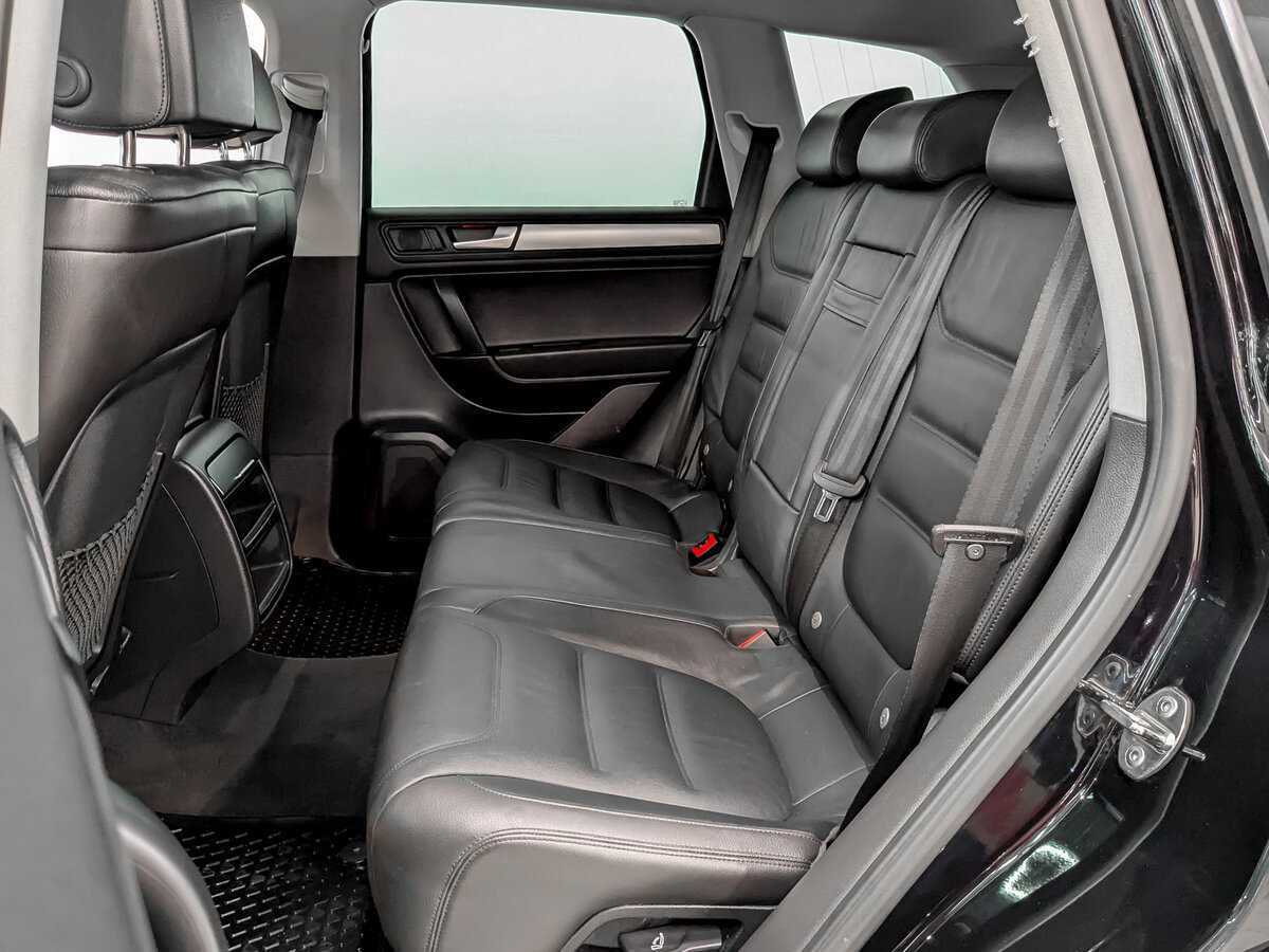 Купить Volkswagen Touareg с пробегом. Фото: #11
