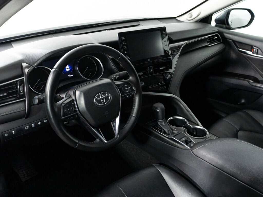 Купить Toyota Camry с пробегом. Фото: #10