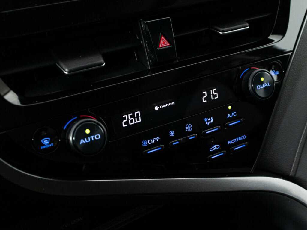 Купить Toyota Camry с пробегом. Фото: #16