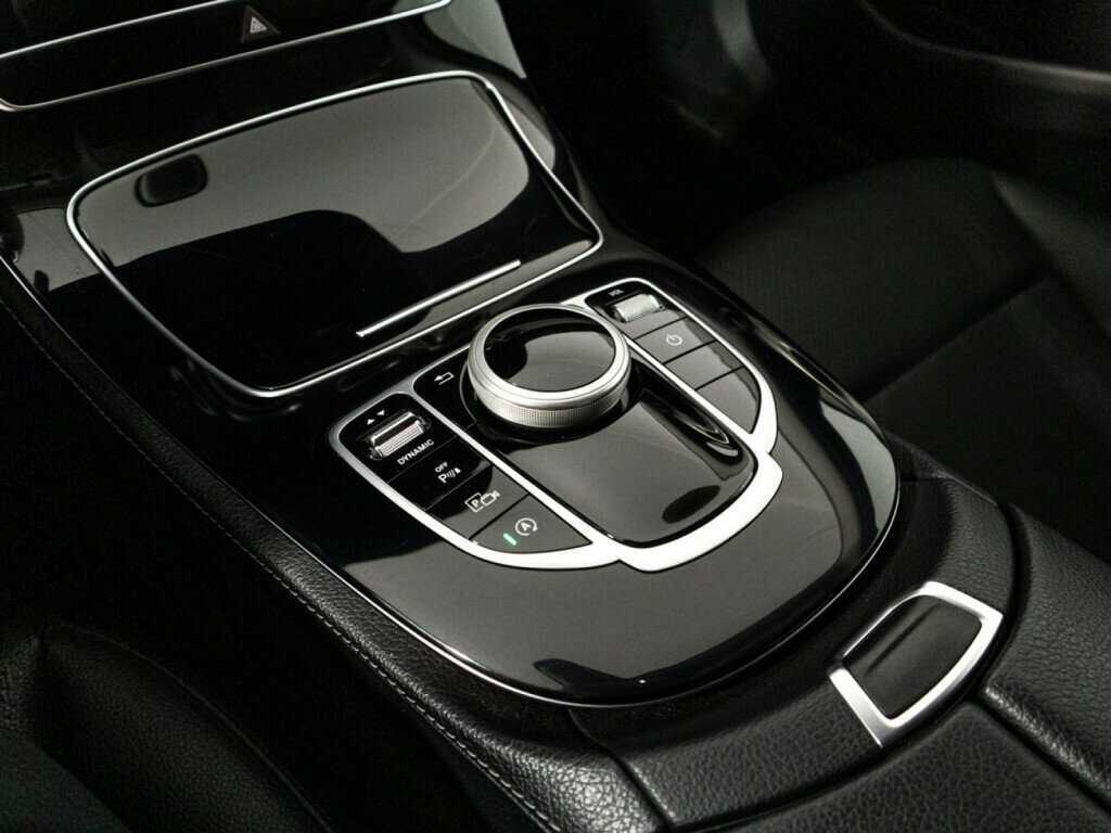 Купить Mercedes-Benz E-Класс с пробегом. Фото: #18