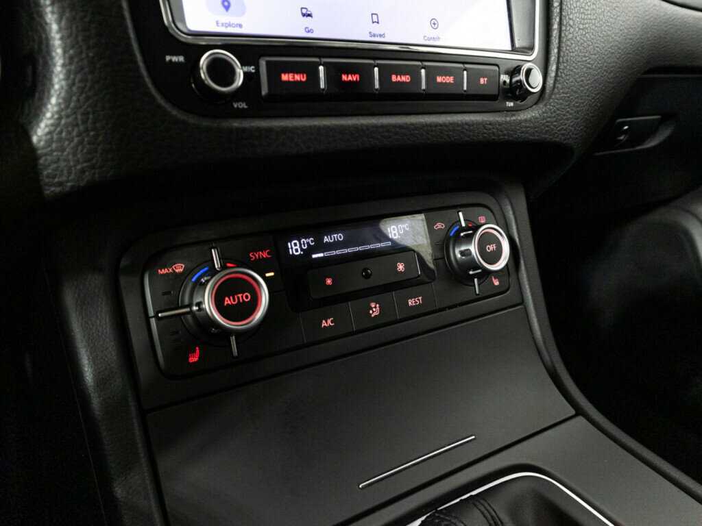 Купить Volkswagen Touareg с пробегом. Фото: #14