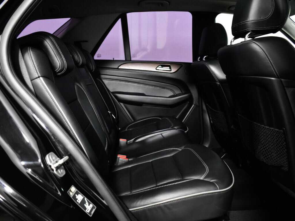 Купить Mercedes-Benz M-Класс с пробегом. Фото: #9