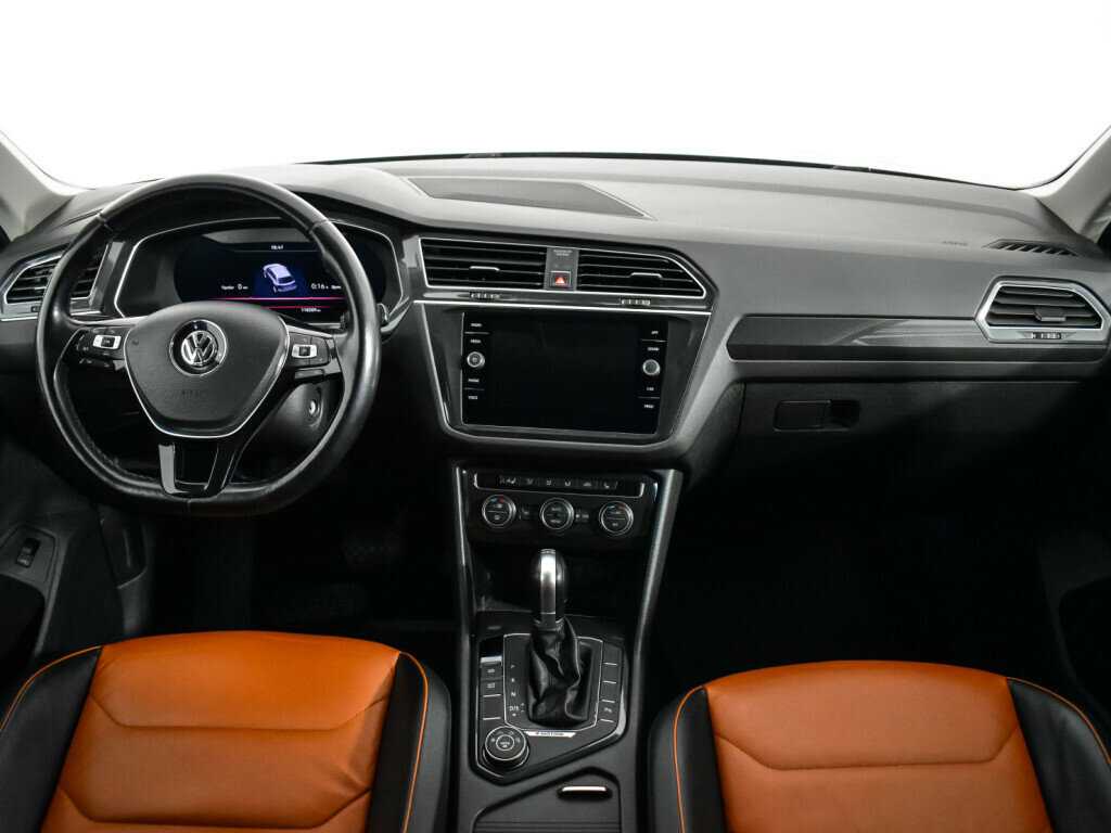 Купить Volkswagen Tiguan с пробегом. Фото: #11