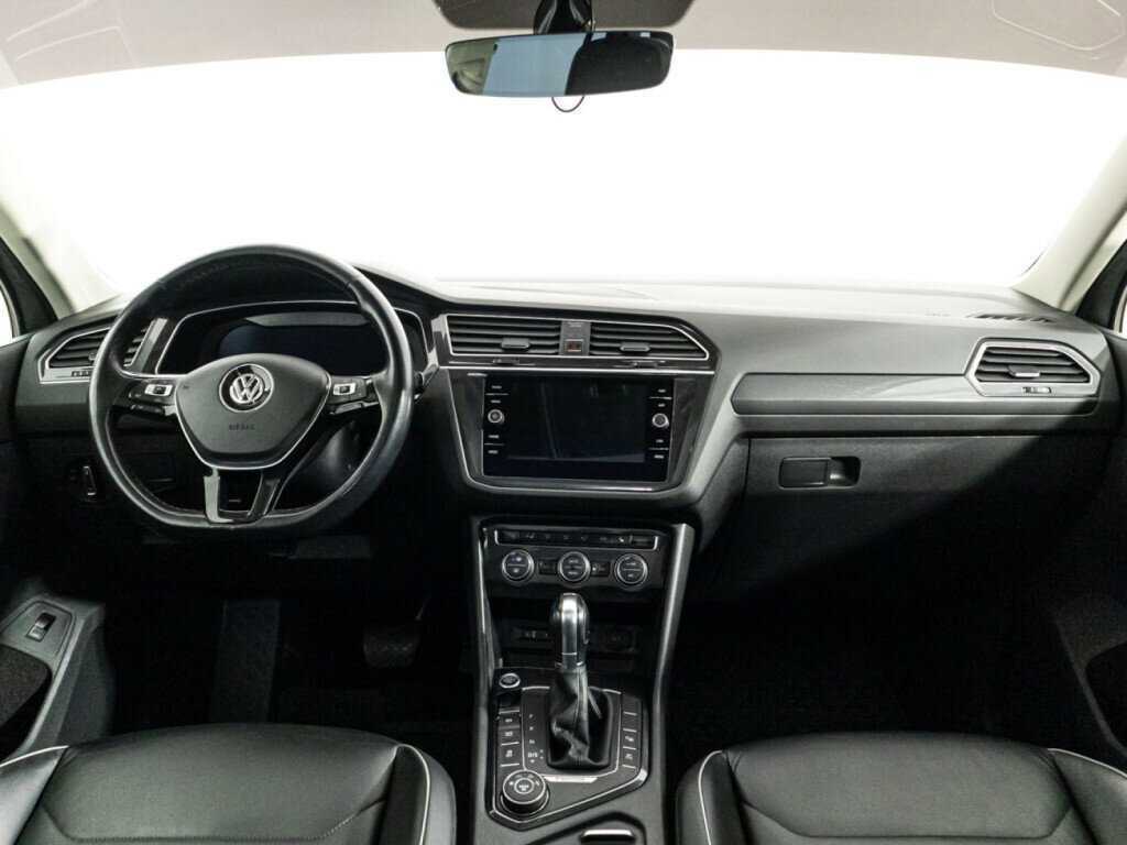 Купить Volkswagen Tiguan с пробегом. Фото: #12