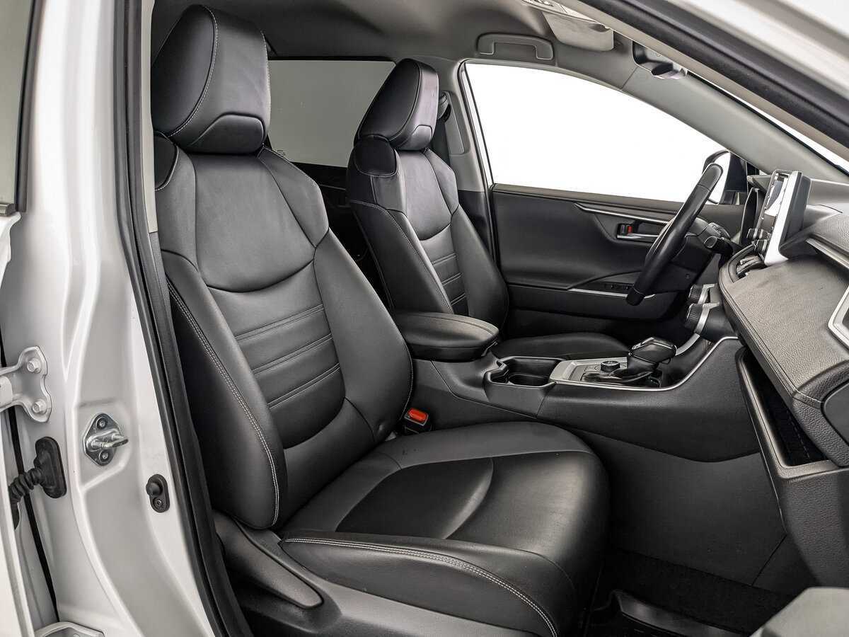 Купить Toyota RAV4 с пробегом. Фото: #23