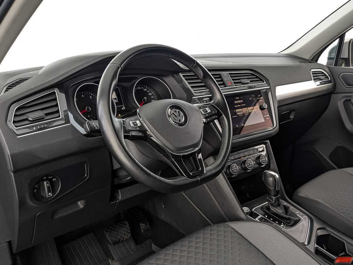 Купить Volkswagen Tiguan с пробегом. Фото: #14