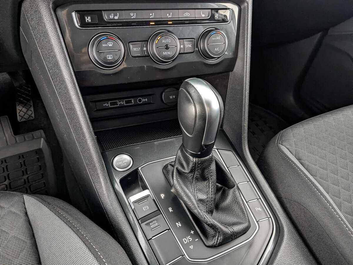 Купить Volkswagen Tiguan с пробегом. Фото: #20