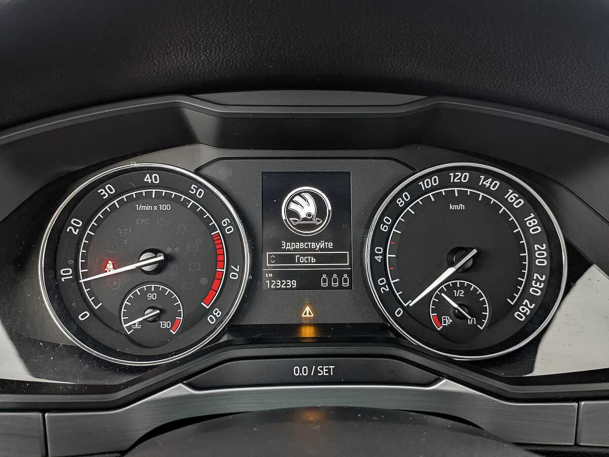 Купить Skoda Superb с пробегом. Фото: #13