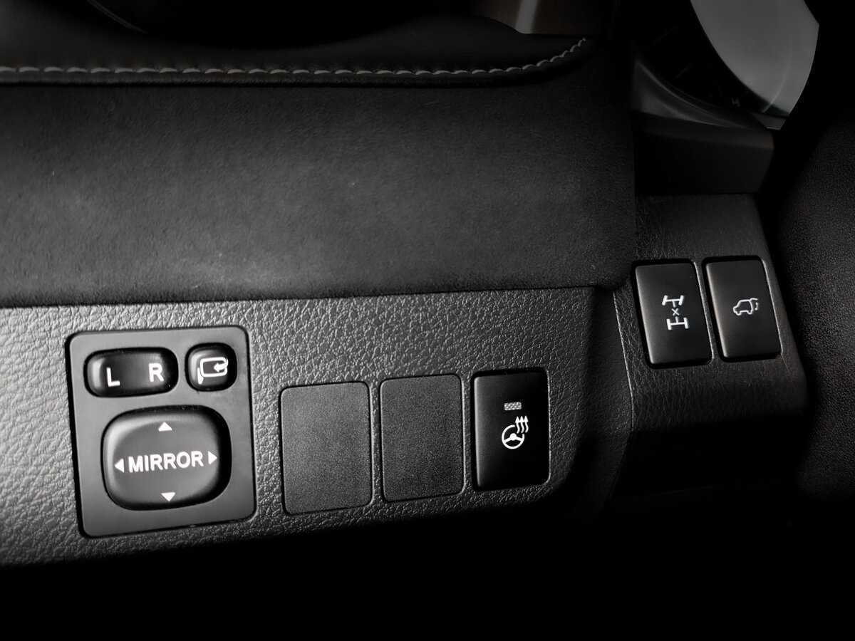 Купить Toyota RAV4 с пробегом. Фото: #25