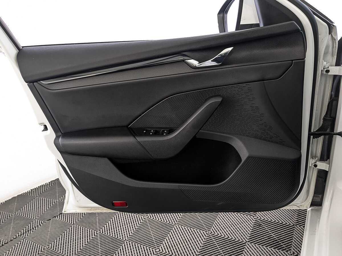 Купить Skoda Octavia с пробегом. Фото: #18