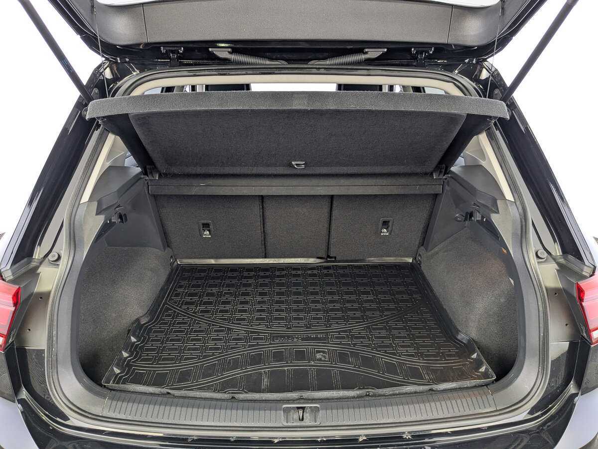 Купить Volkswagen Tiguan с пробегом. Фото: #9