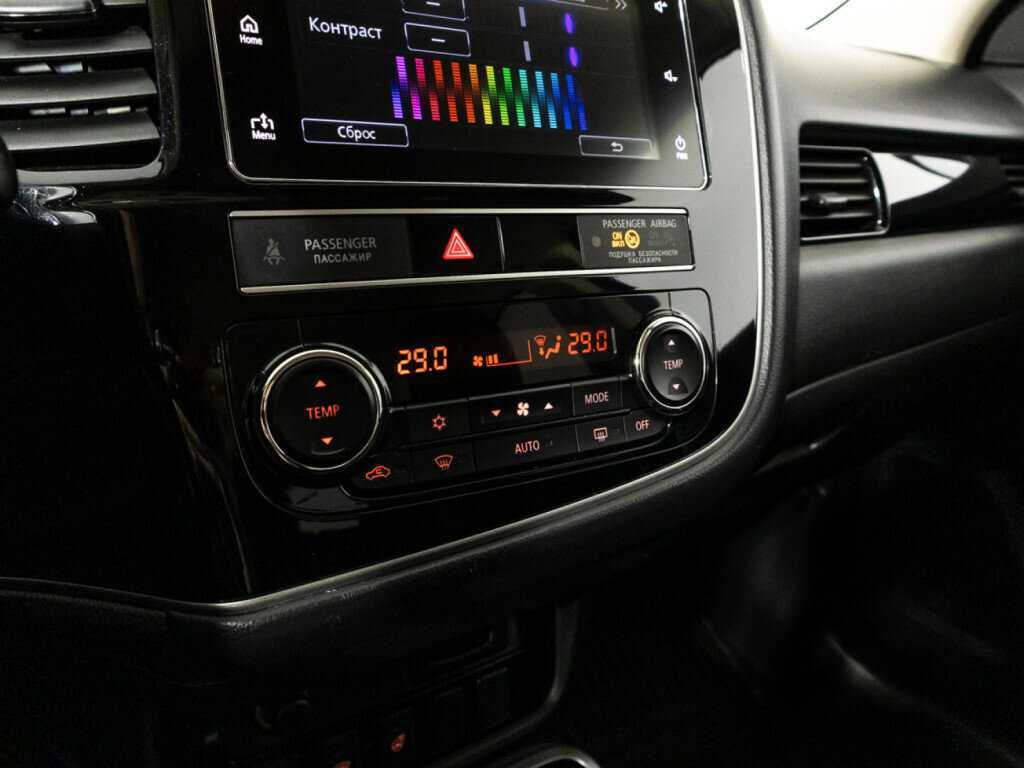 Купить Mitsubishi Outlander с пробегом. Фото: #14