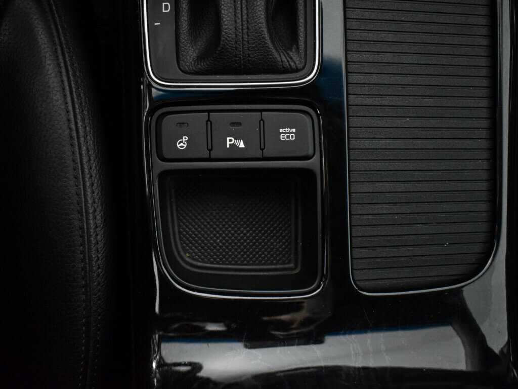 Купить Kia Sorento с пробегом. Фото: #10