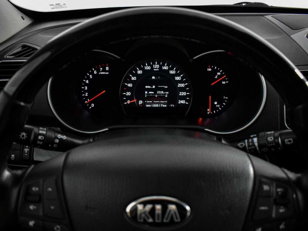 Купить Kia Sorento с пробегом. Фото: #21