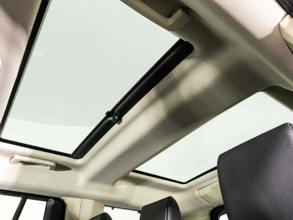 Купить Land Rover Discovery с пробегом. Фото: #24