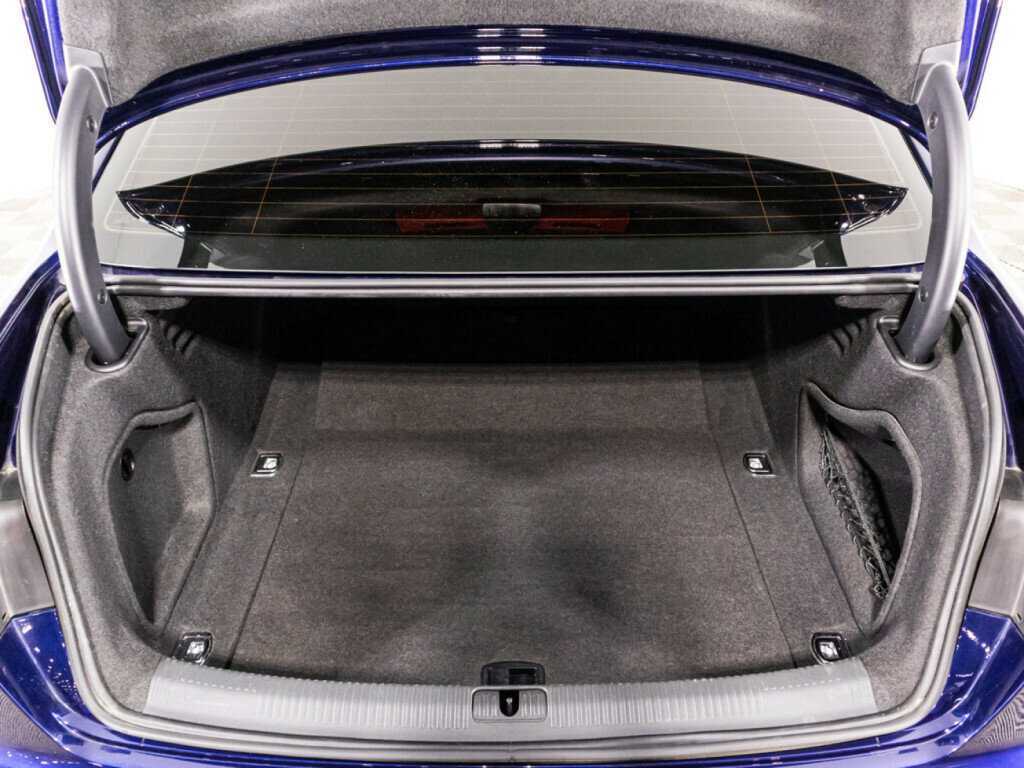 Купить Audi A4 с пробегом. Фото: #14