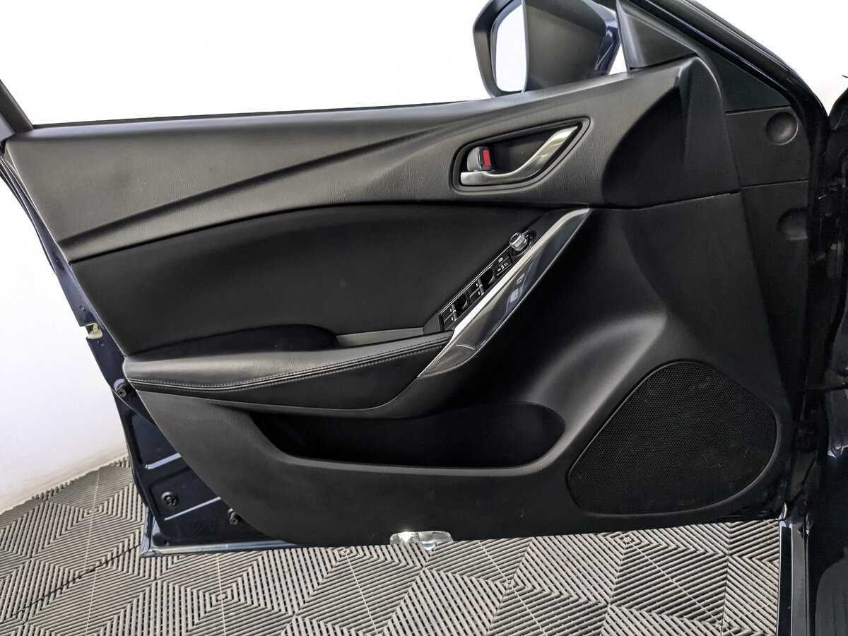 Купить Mazda 6 с пробегом. Фото: #18