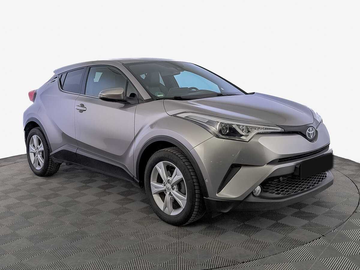 Купить Toyota C-HR с пробегом. Фото: #2