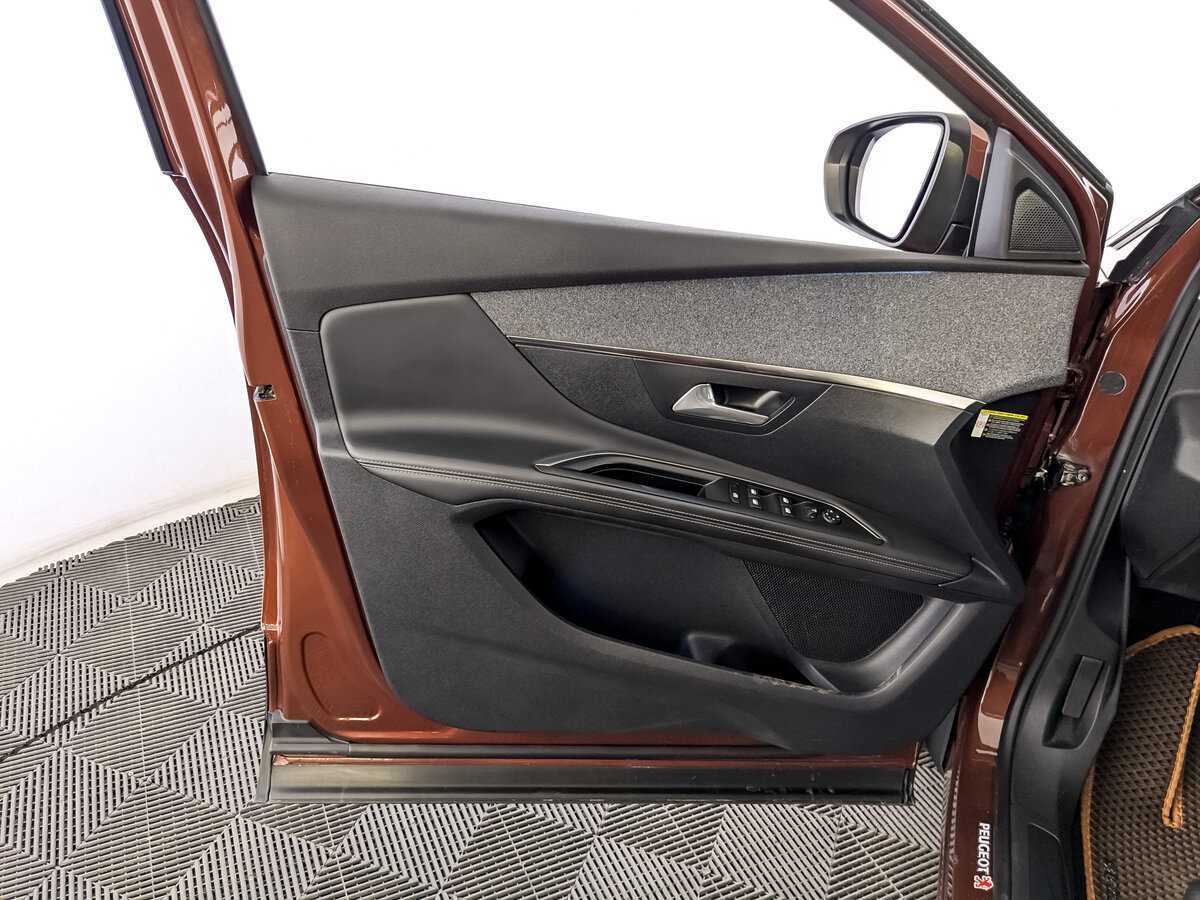 Купить Peugeot 3008 с пробегом. Фото: #18